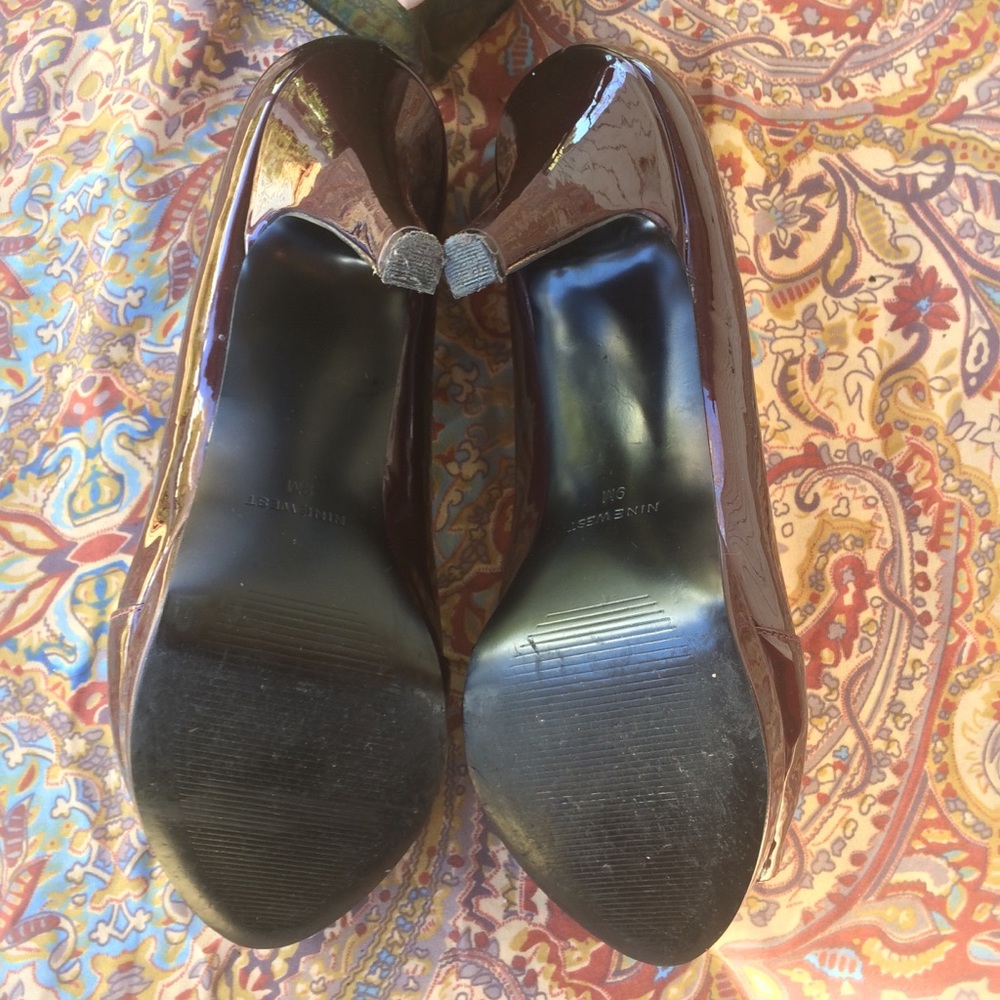 Nine West purple metallic peep toe heels, sz 9 - Picture 5 of 8